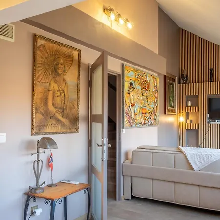 Lägenhet Felibriges